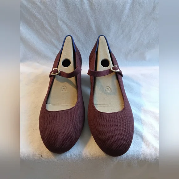 The Mary Jane Heel in Wine Red  - Picture 2 of 5